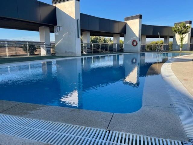 Tecnocordoba Aparcamiento Privado Gratuito Y Piscina Apartment Exterior photo